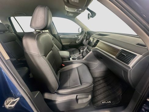 Used 2023 Volkswagen Atlas SE w/ Black Wheel Package FWD image 34
