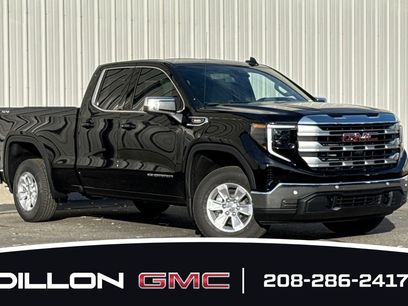 New 2026 GMC Sierra 1500 SLE w/ Preferred Package