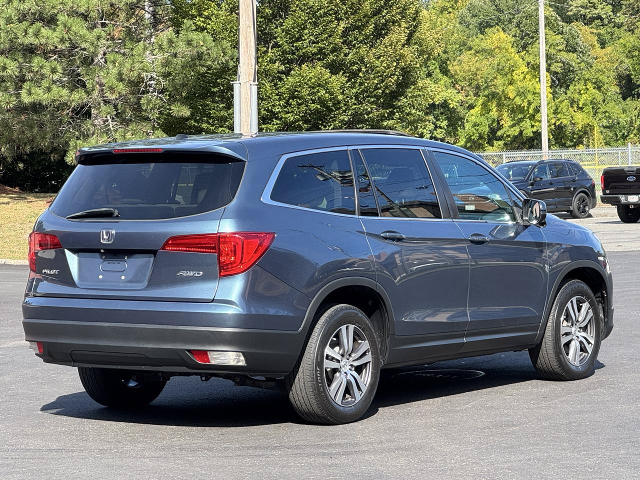Used 2017 Honda Pilot EX-L image 6