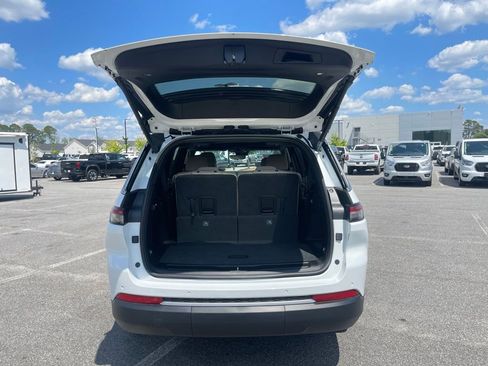 Used 2026 Jeep Grand Cherokee L Limited w/ Trailer Tow Package RWD image 43