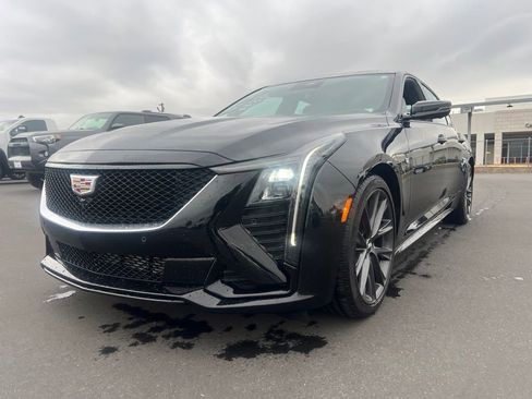 Certified 2025 Cadillac CT5 Sport RWD image 3