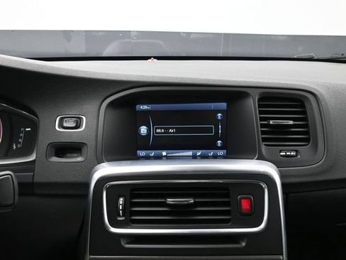 Used 2014 Volvo S60 T5 FWD image 13