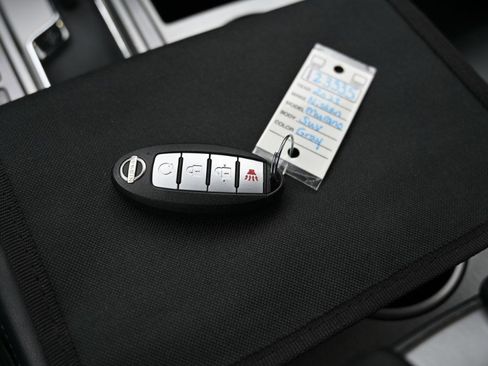 Used 2023 Nissan Murano SV image 29