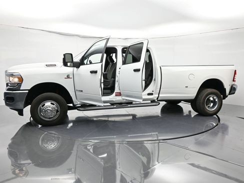 Used 2024 RAM 3500 Big Horn image 56