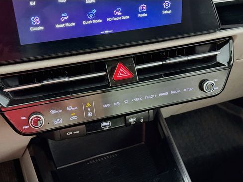 Used 2023 Kia Niro Wind w/ Wind Preserve Package FWD image 18