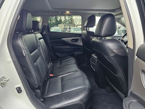 Used 2019 Nissan Murano SV image 12