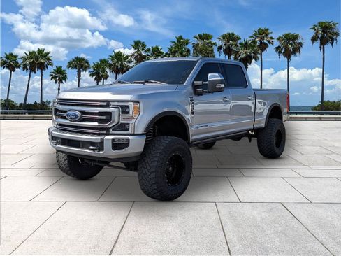 Used 2021 Ford F250 Platinum w/ FX4 Off-Road Package image 3