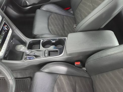 Used 2018 Hyundai Sonata Sport FWD image 17