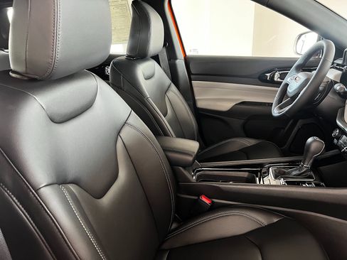 New 2026 Jeep Compass Limited AWD/4WD image 27