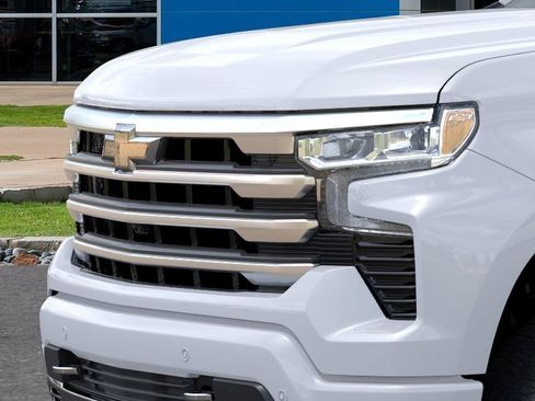 New 2026 Chevrolet Silverado 1500 High Country w/ Technology Package AWD/4WD image 13
