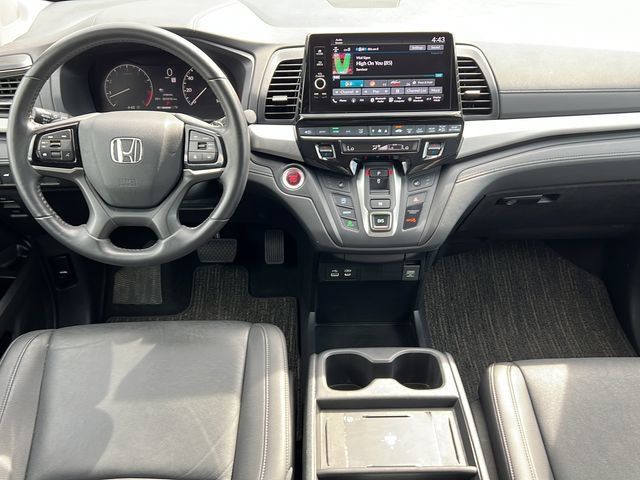 Used 2025 Honda Odyssey EX-L image 13