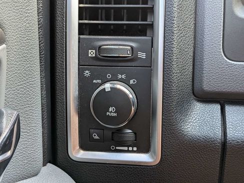 Used 2016 RAM 1500 Big Horn RWD image 25
