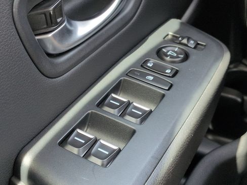 Used 2025 Honda Pilot EX-L image 24