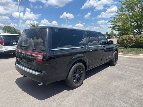 Used 2015 Lincoln Navigator L 4WD image 7