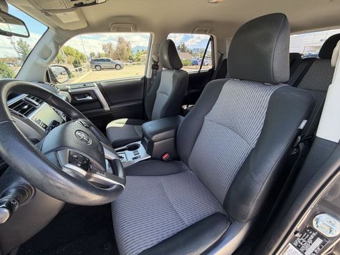 Used 2020 Toyota 4Runner SR5 AWD/4WD image 11