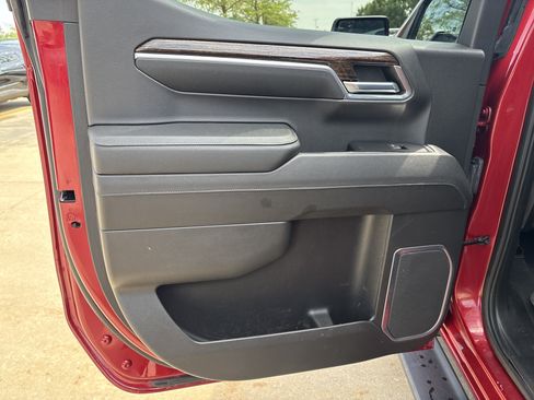 Used 2023 GMC Sierra 1500 Elevation AWD/4WD image 12