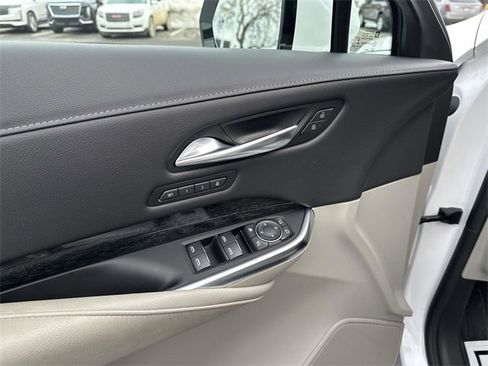 Certified 2023 Cadillac XT4 Premium Luxury w/ Cold Weather Package image 17