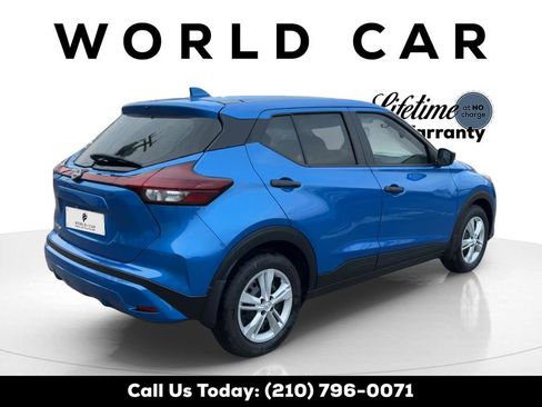 New 2025 Nissan Kicks Play S image 5