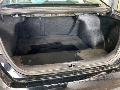 Used 2025 Nissan Altima 2.5 SV FWD image 18