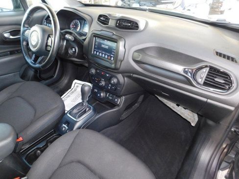 Used 2018 Jeep Renegade Altitude image 19