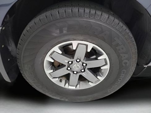 Used 2016 Nissan Frontier PRO-4X AWD/4WD image 9