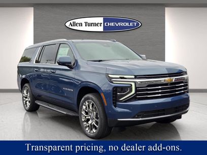 New 2026 Chevrolet Suburban LT w/ Comfort Package