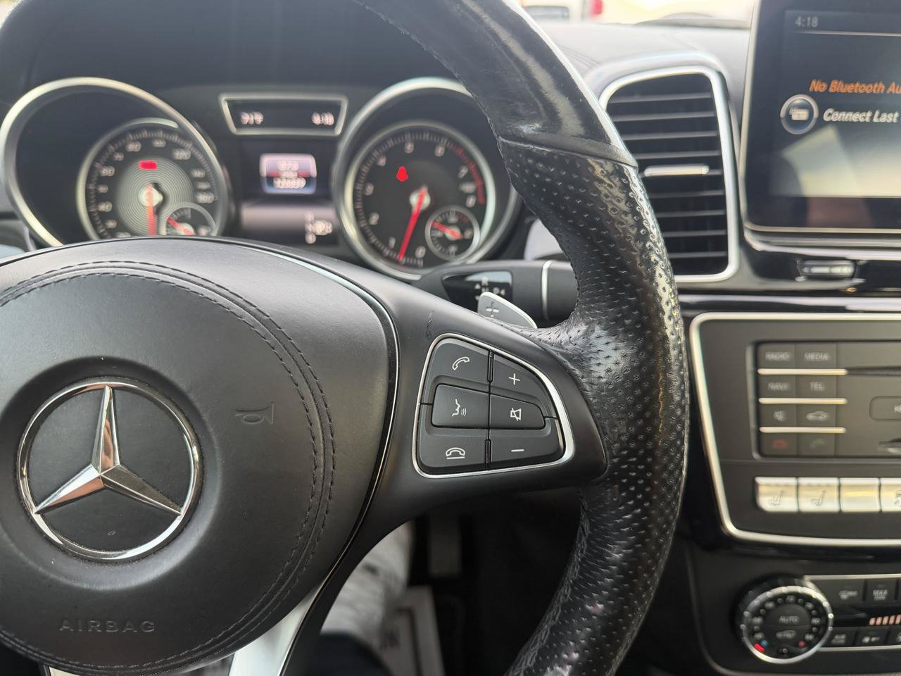 Used 2017 Mercedes-Benz GLS 550 4MATIC image 29
