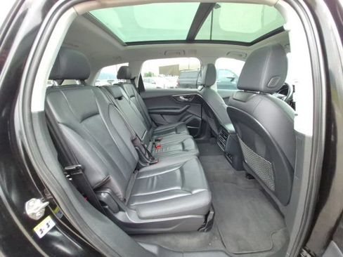 Used 2021 Audi Q7 3.0T Premium Plus AWD/4WD image 15