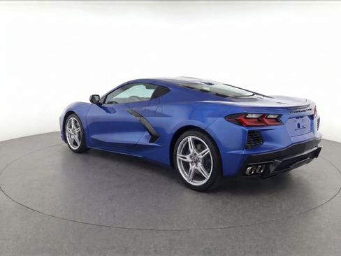Used 2022 Chevrolet Corvette Stingray Preferred Cpe w/ Battery Protection Package RWD image 3