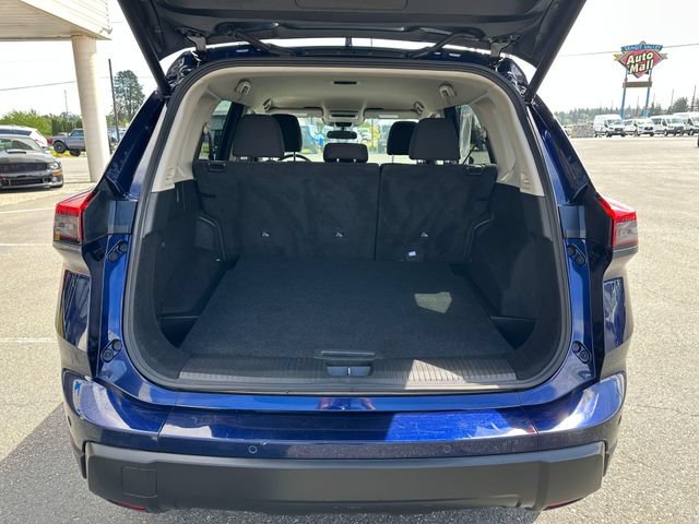 Used 2025 Nissan Rogue SV AWD/4WD image 25