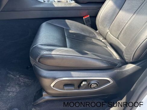 Used 2024 Jeep Wagoneer Series II image 9