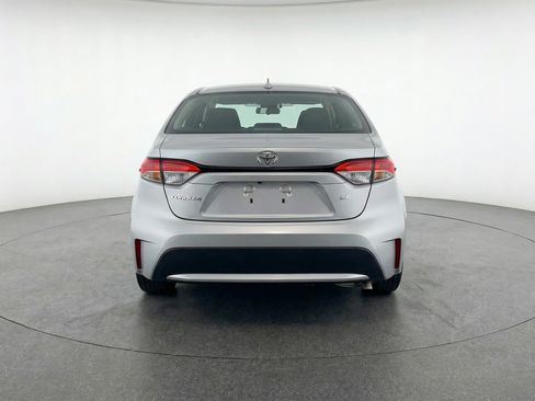 Used 2025 Toyota Corolla LE image 7