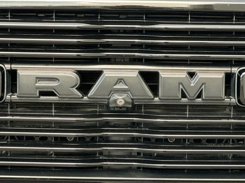 Used 2020 RAM 2500 Laramie w/ Night Edition AWD/4WD image 38