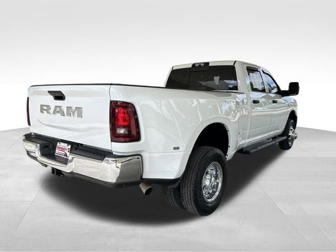 Used 2026 RAM 3500 Tradesman AWD/4WD image 3