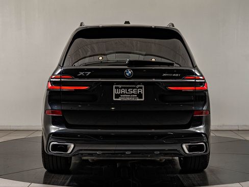 Used 2025 BMW X7 xDrive40i w/ M Sport Package AWD/4WD image 6
