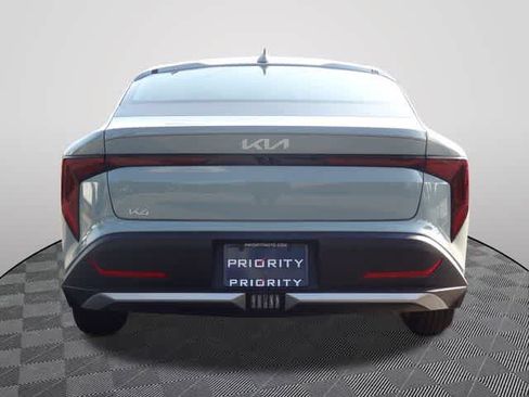 Used 2025 Kia K4 FWD image 3