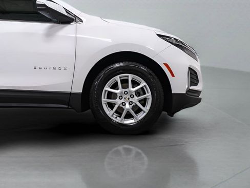 Used 2022 Chevrolet Equinox LT w/ LT True North Edition image 7