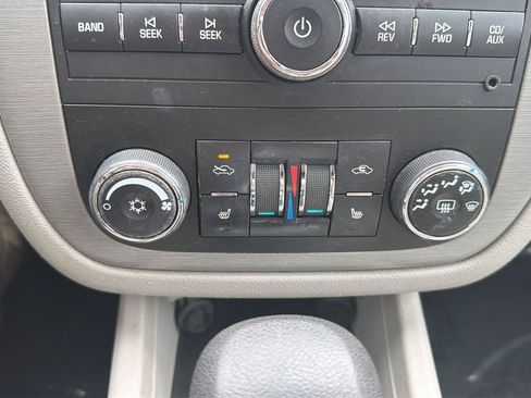 Used 2008 Chevrolet Impala LT w/ Luxury Edition Package FWD image 10