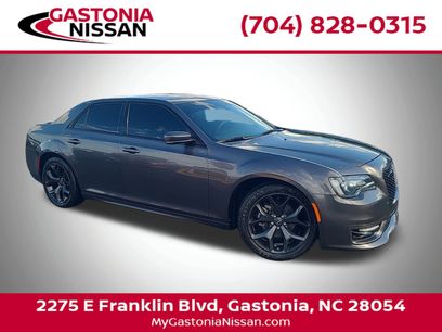 Used 2022 Chrysler 300 Touring L