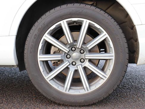 Used 2019 Audi Q7 3.0T Premium Plus w/ Premium Plus Package image 9