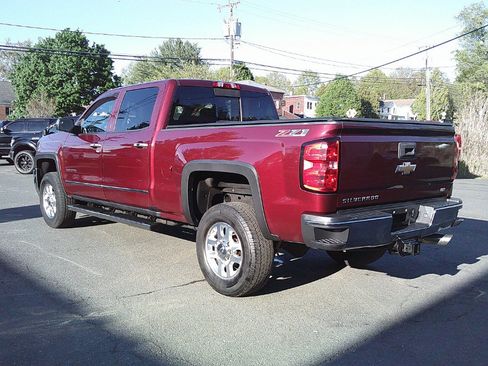 Used 2015 Chevrolet Silverado 2500 LTZ w/ Z71 Package, Off-Road AWD/4WD image 8