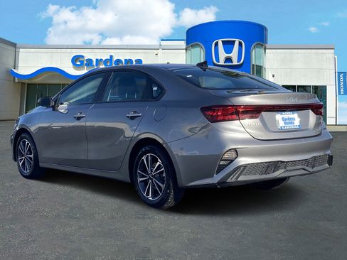 Used 2024 Kia Forte LXS image 4