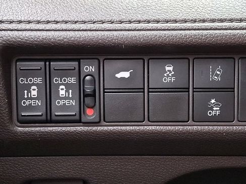 Used 2019 Honda Odyssey EX-L image 24