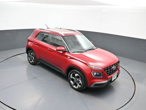 Certified 2023 Hyundai Venue Limited FWD image 35
