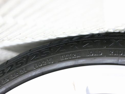 Used 2017 Audi R8 V10 w/ Carbon Exterior Package image 60