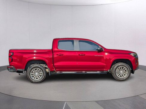 Used 2024 Chevrolet Colorado LT w/ LT Convenience Package III RWD image 9