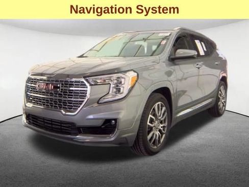 Used 2023 GMC Terrain Denali AWD/4WD image 4