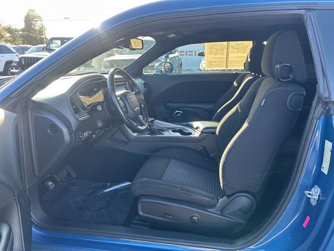 Used 2022 Dodge Challenger SXT w/ Blacktop Package image 9