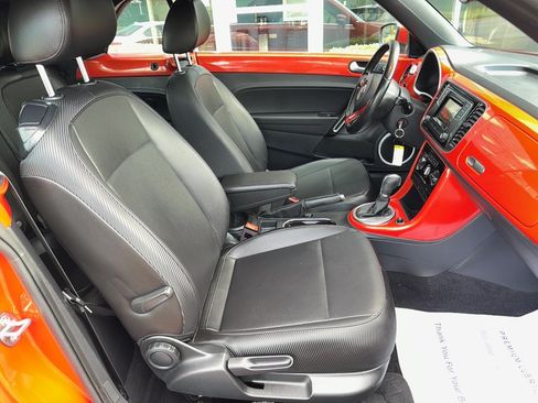 Used 2019 Volkswagen Beetle 2.0T S FWD image 16