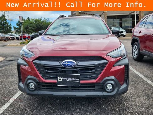 Used 2025 Subaru Outback Premium AWD/4WD image 4